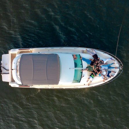 Ferreti 460 - Yatch Booking