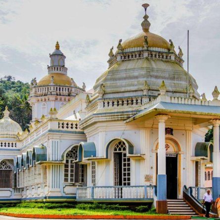 Mangueshi Temple (1)